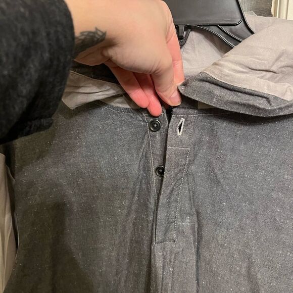 Kenneth Cole and Express Men’s Top Bundle - Picture 5 of 14